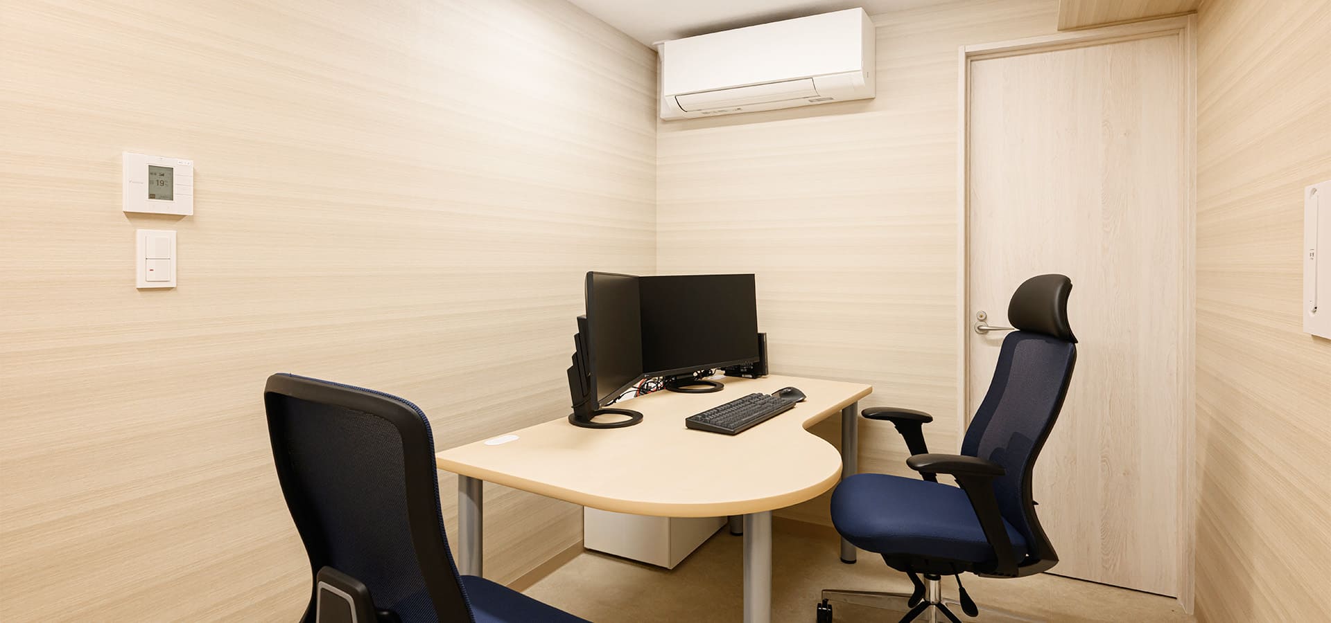 メインビジュアル02（PC）